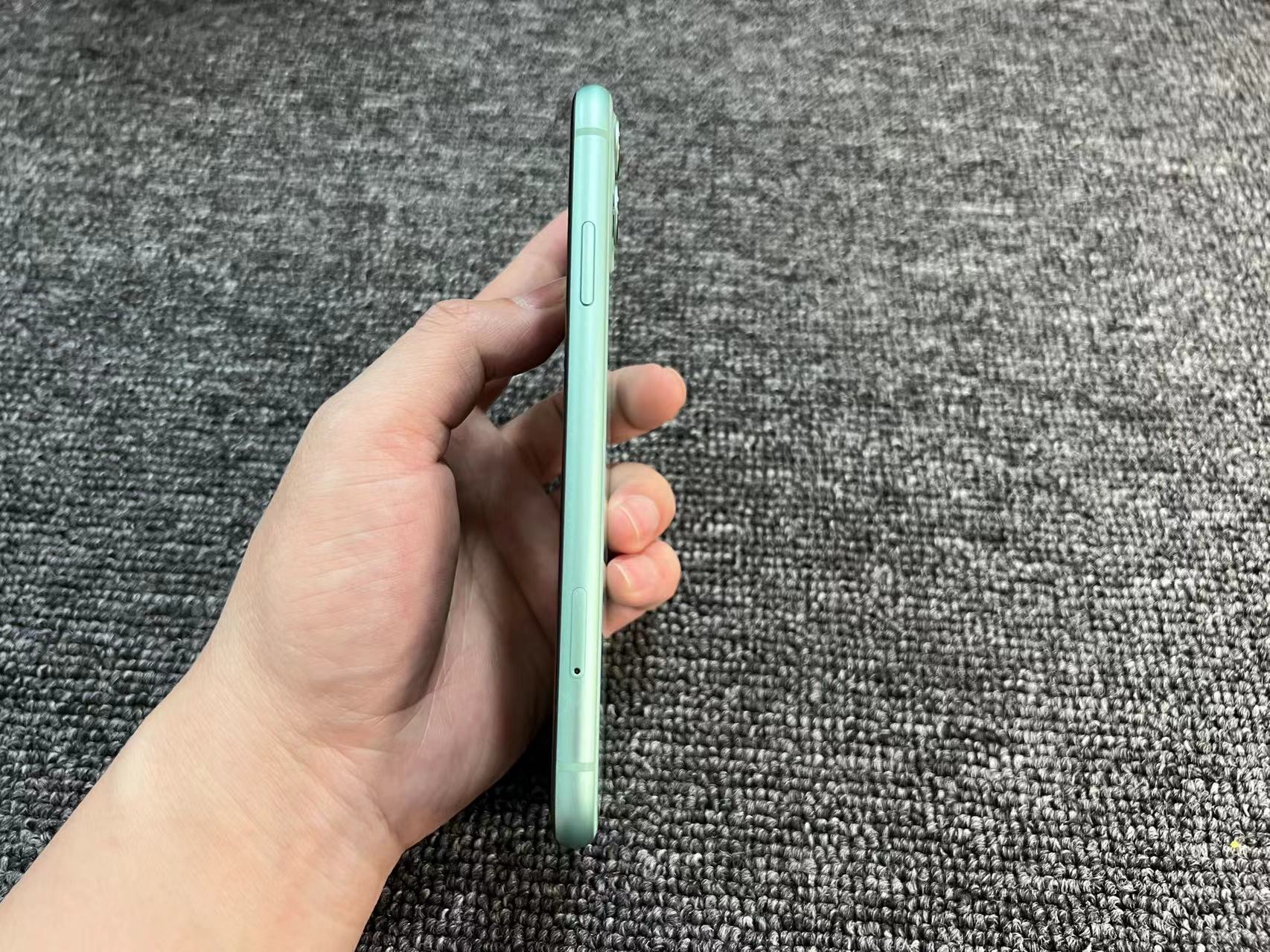 iPhone 11 国行 128G 绿色 维修过主板 98%电 屏小花框靓