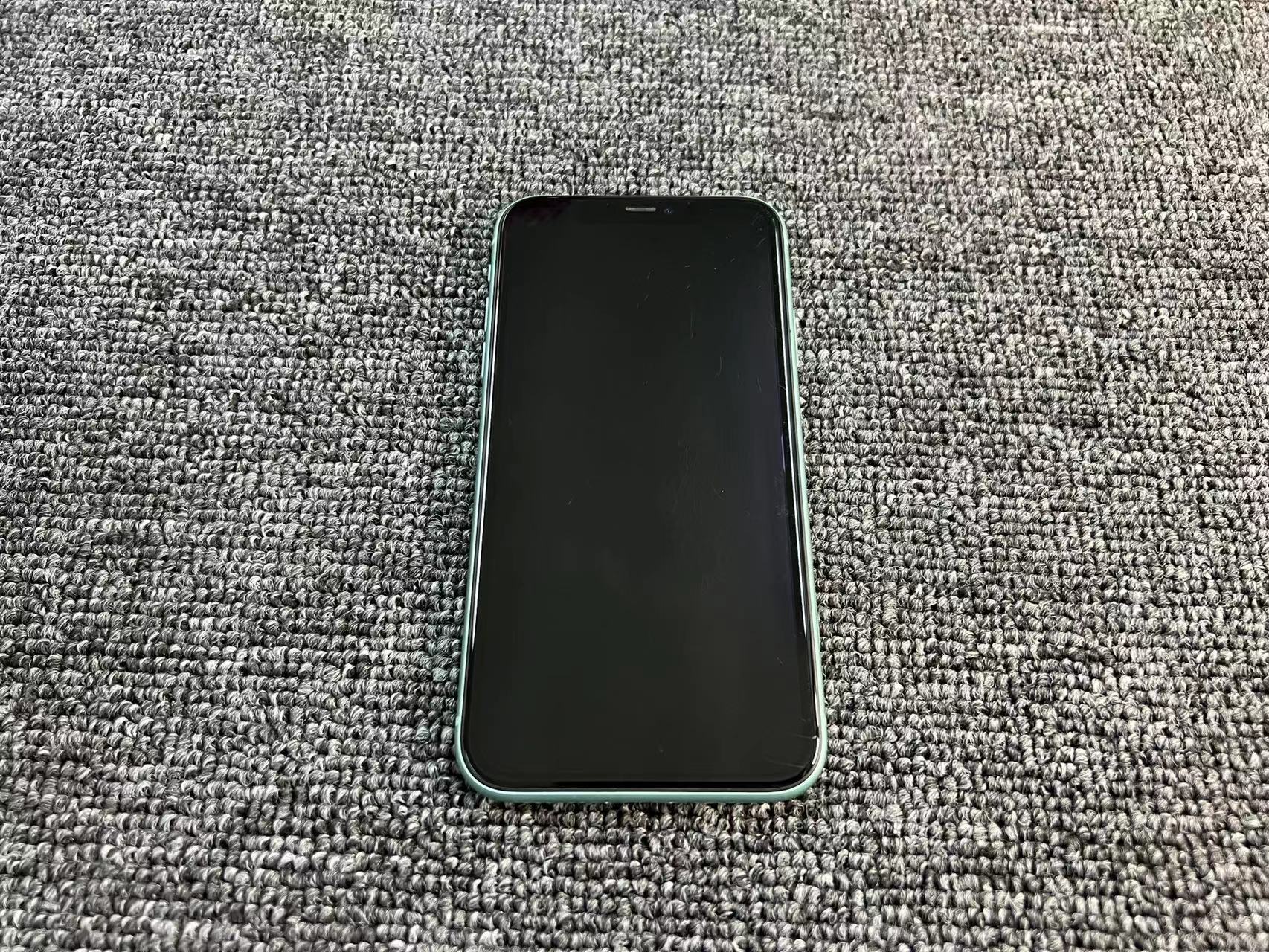 iPhone 11 国行 128G 绿色 维修过主板 98%电 屏小花框靓