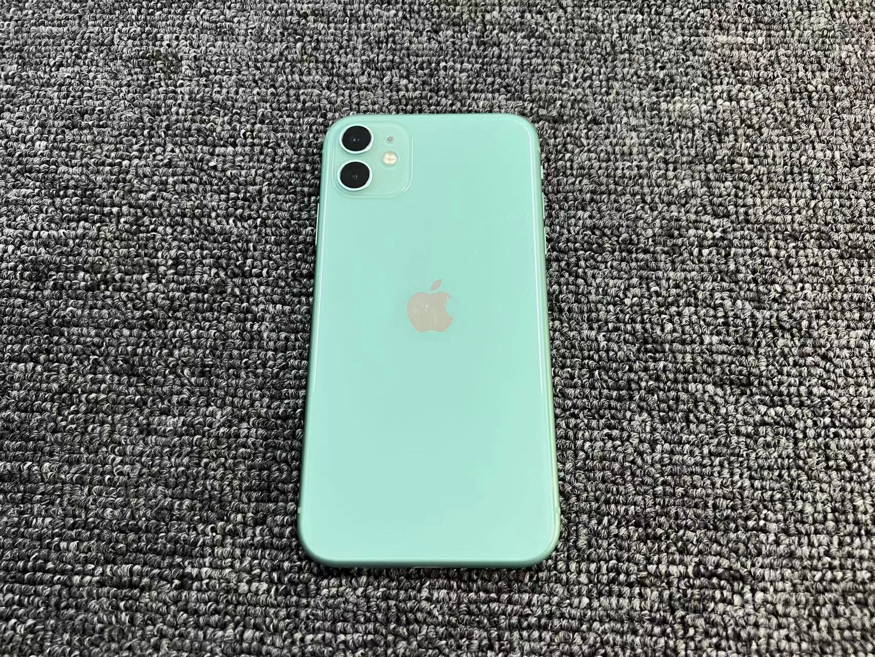 iPhone 11 国行 128G 绿色 维修过主板 98%电 屏小花框靓