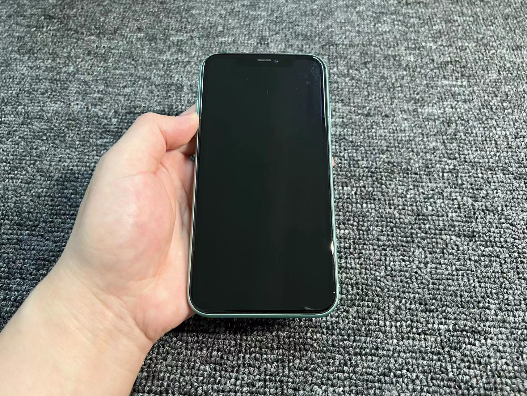 iPhone 11 国行 128G 绿色 维修过主板 98%电 屏小花框靓