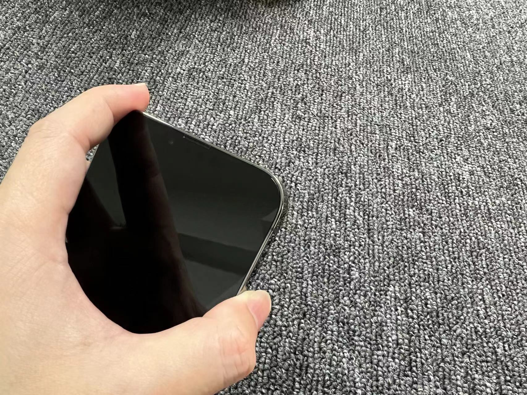 iPhone 13ProMax 国行 100电 黑色 3月3日激活 右上角一细磕碰
